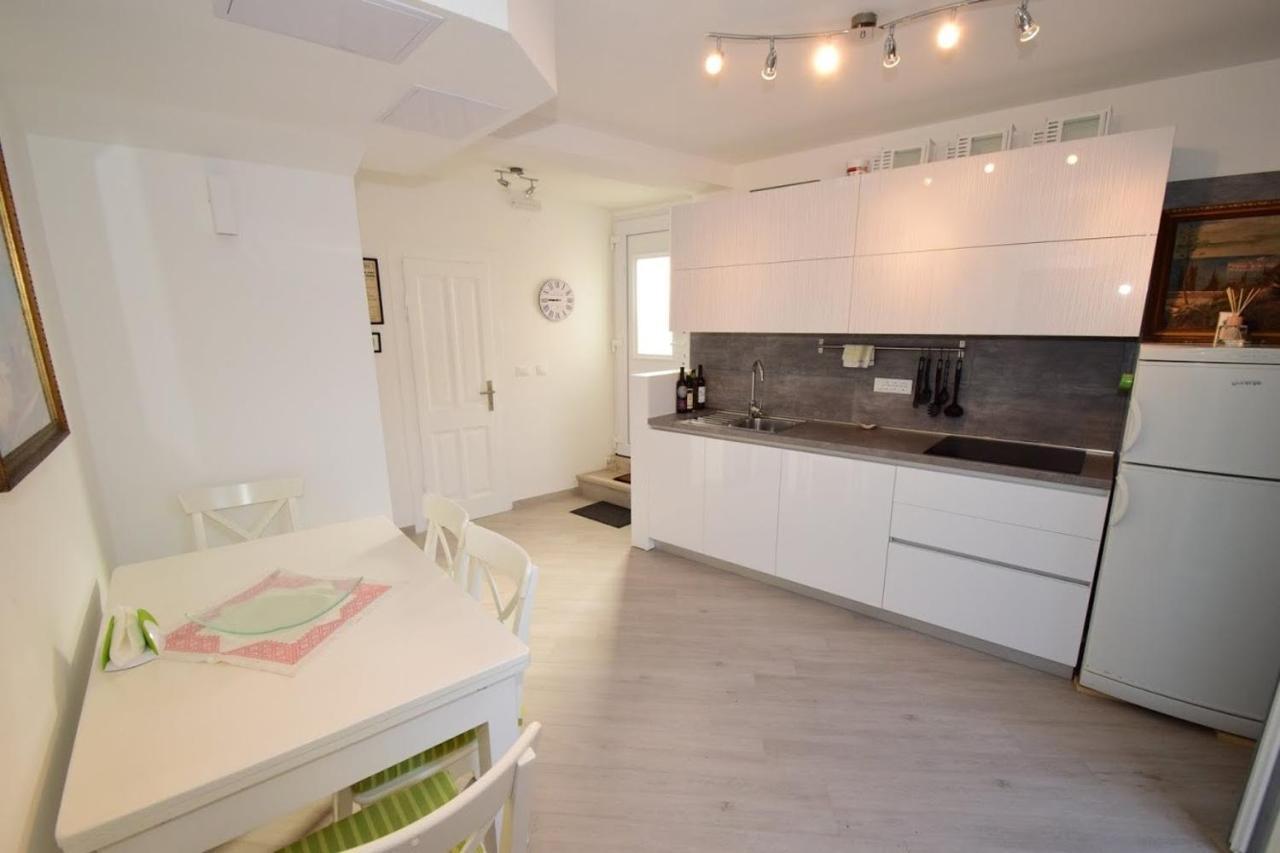 Apartment Sulic Ragusa Esterno foto